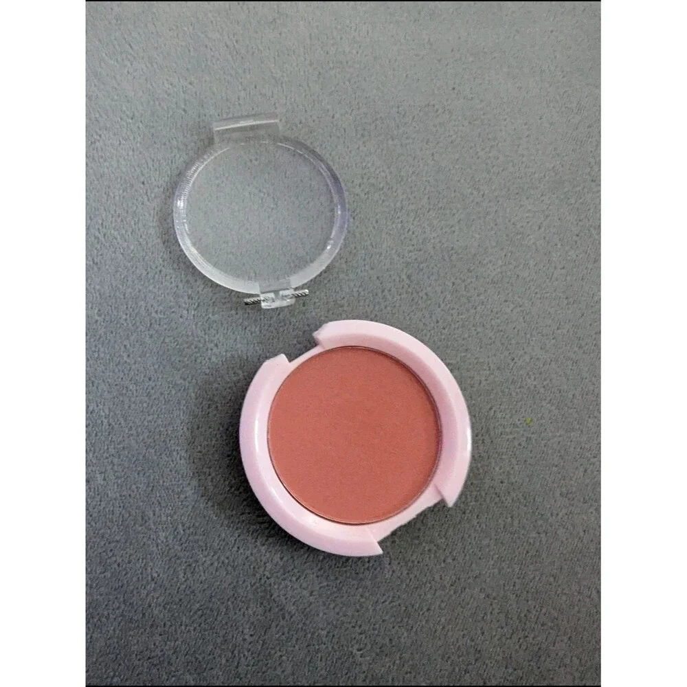 Ace Beaute Blushed Up Blush - Peachy